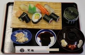 ランチ：寿司定食