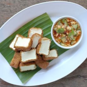 タイ風揚げ豆腐（タオフートード）