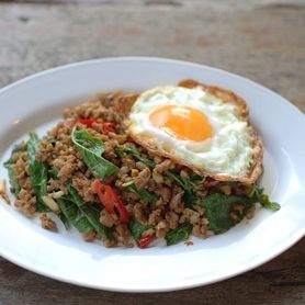 ガパオ・ムー（ガパオムー）ライス付き