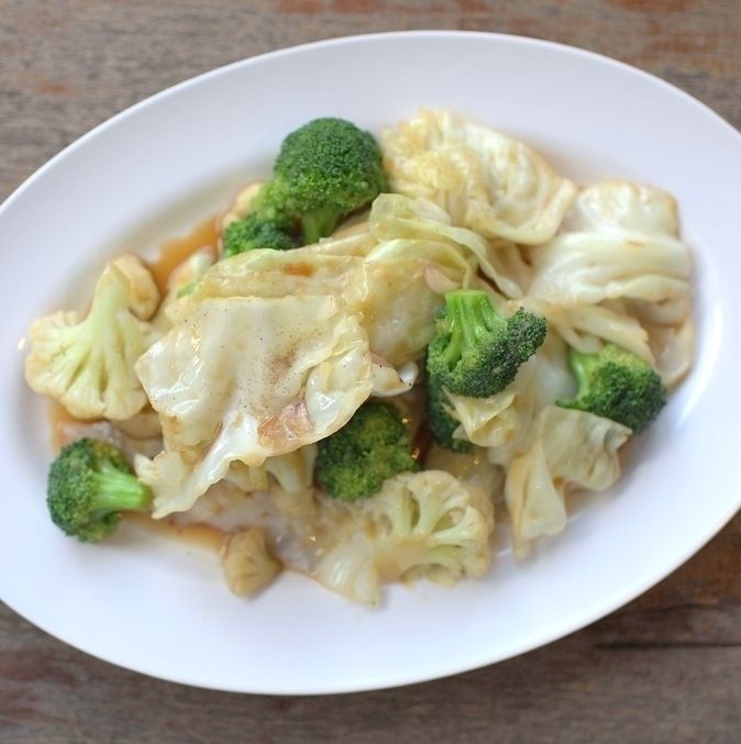 野菜炒め（パッドパクルアム）