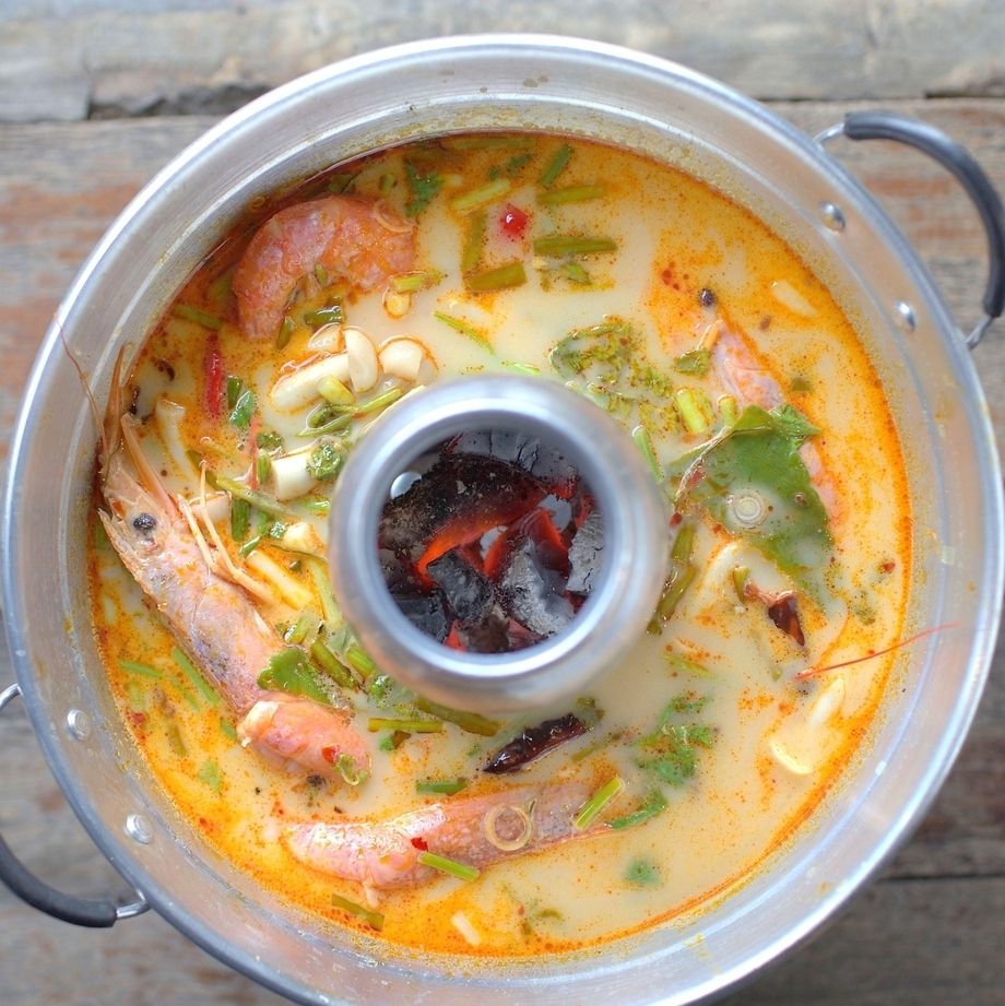 現地で探し求めた味！【トムヤムクン】