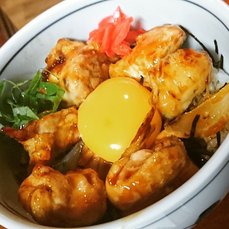 月見焼鳥丼（750円）
