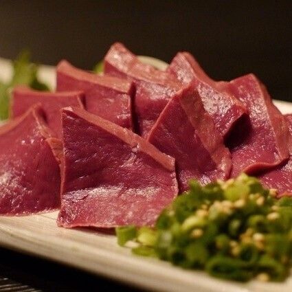 炙り和牛ハツ刺し