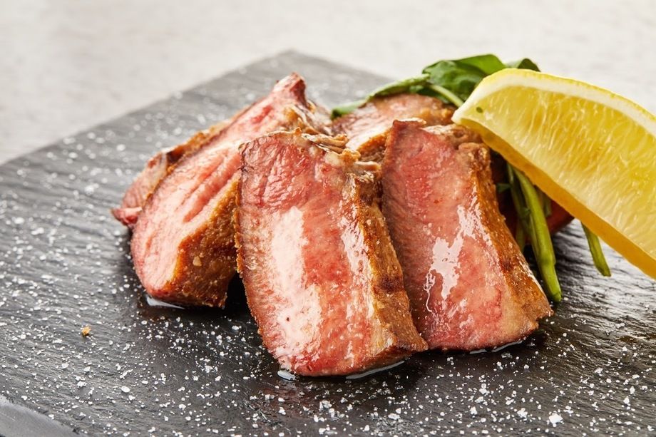 極厚切り牛タンステーキ(150g)