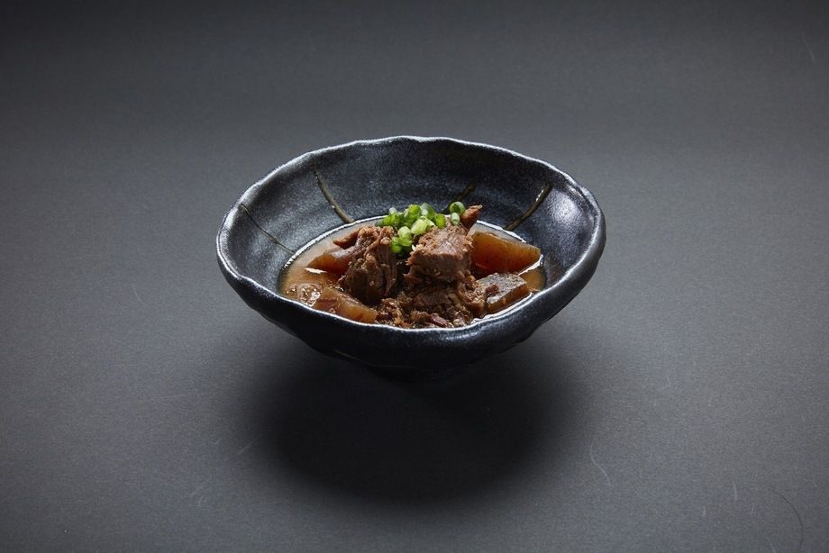 牛すじの味噌煮込み（どて焼き）（５００円）