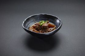 牛すじの味噌煮込み（どて焼き）