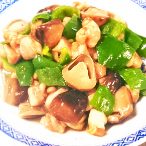 鶏肉とふくろ茸の炒め（草姑鶏丁）（880円）