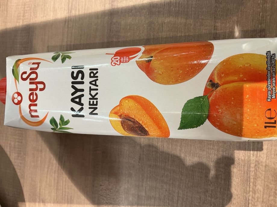 アプリコットジュース　Kayis nektari