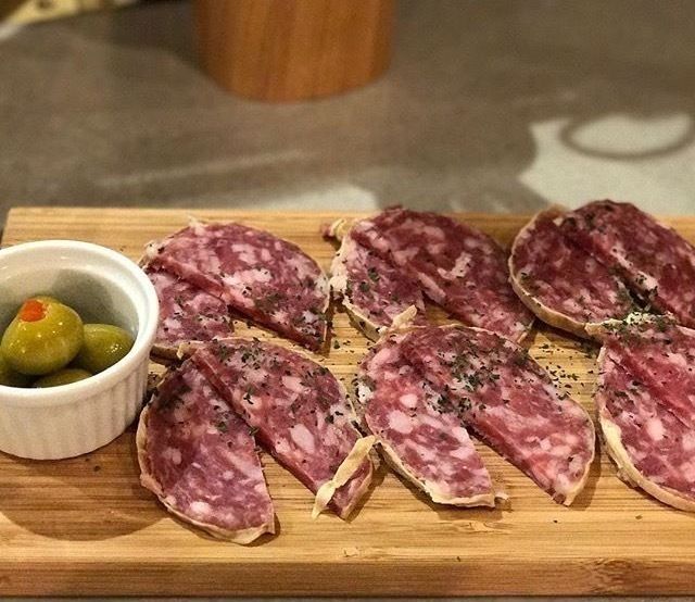 生サラミ（700）