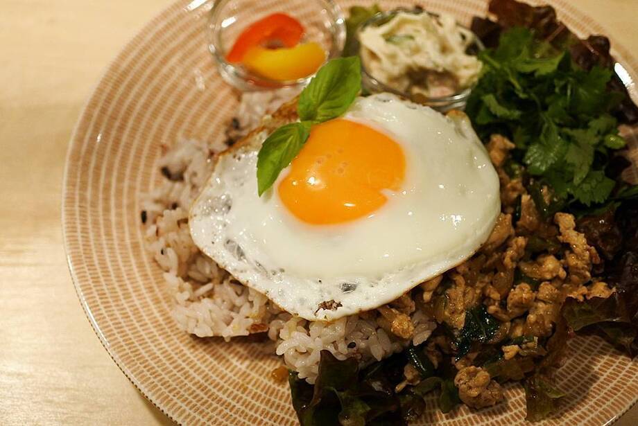 野菜たっぷりガパオ（950円）