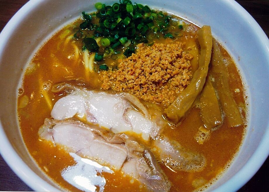 赤鶏らーめん（840円）