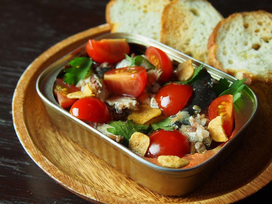   オイルサーディンのアヒージョ（￥６８０）