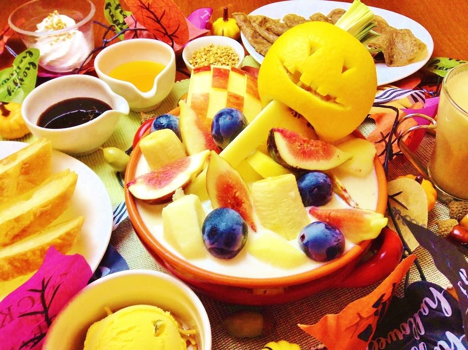 秋限定：メイプルナッツミルクのフルーツ鍋　※要予約