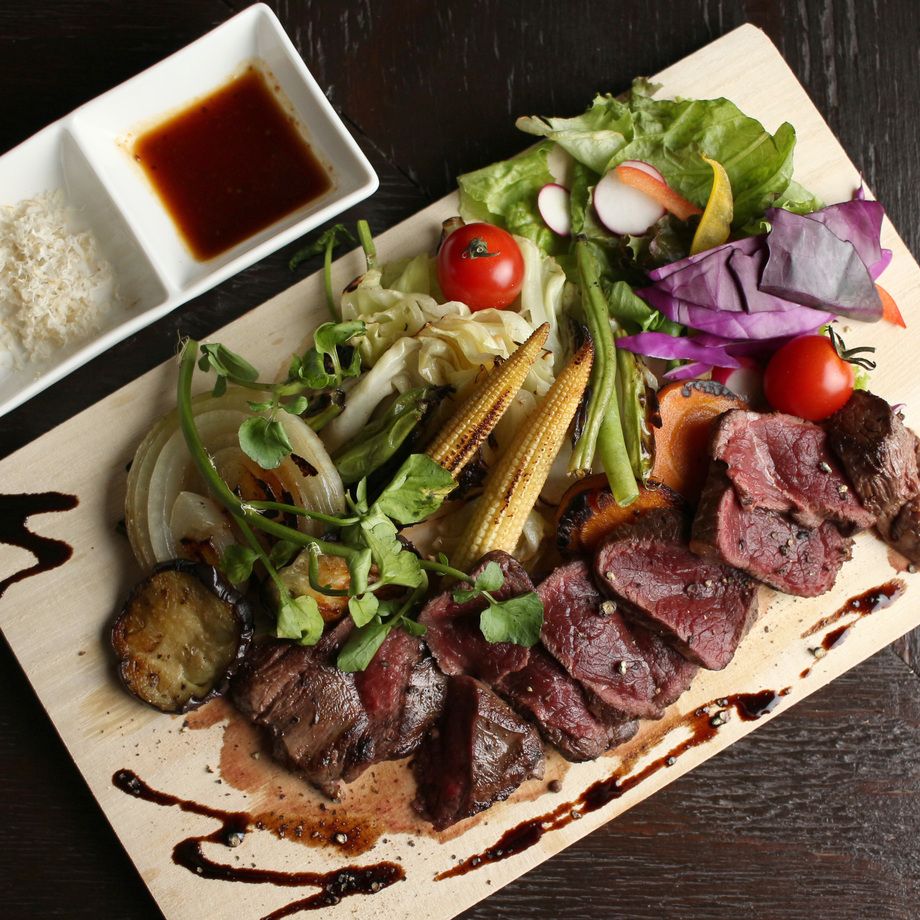 道産牛の赤身ステーキ&焼き野菜（￥１４８０）