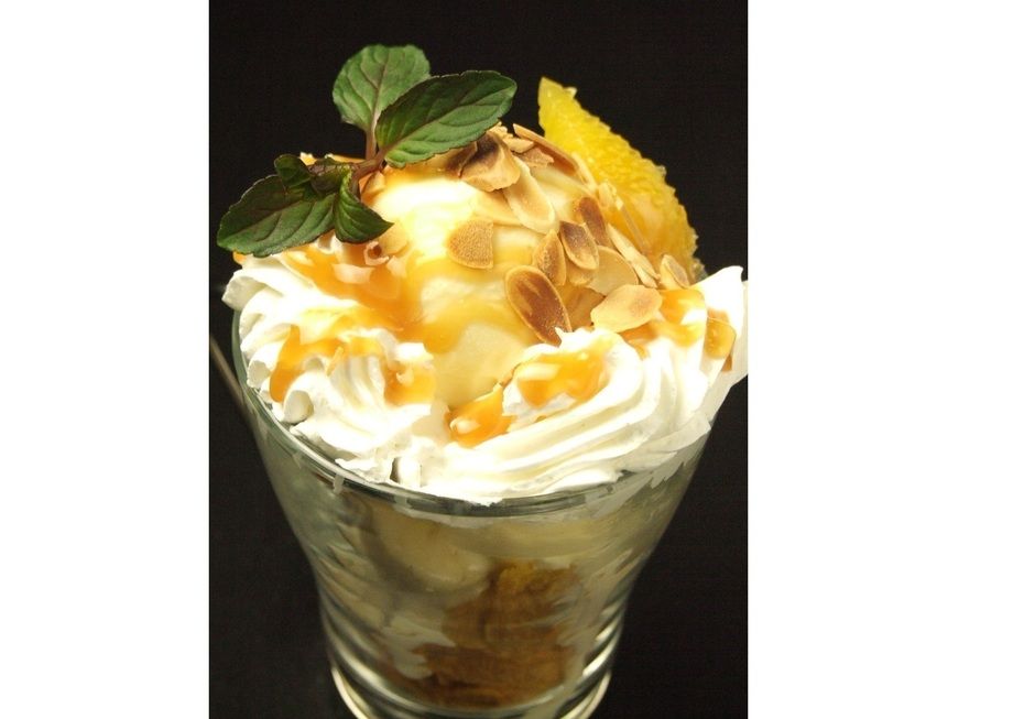 キャラメルナッツのバニラアイスクリーム