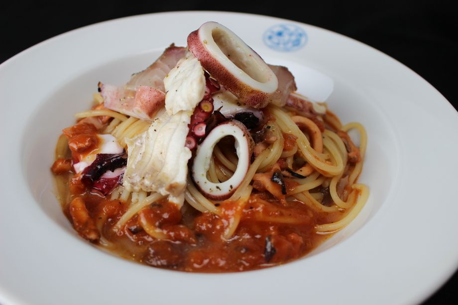 鮮魚のトマトソースパスタ（1200）