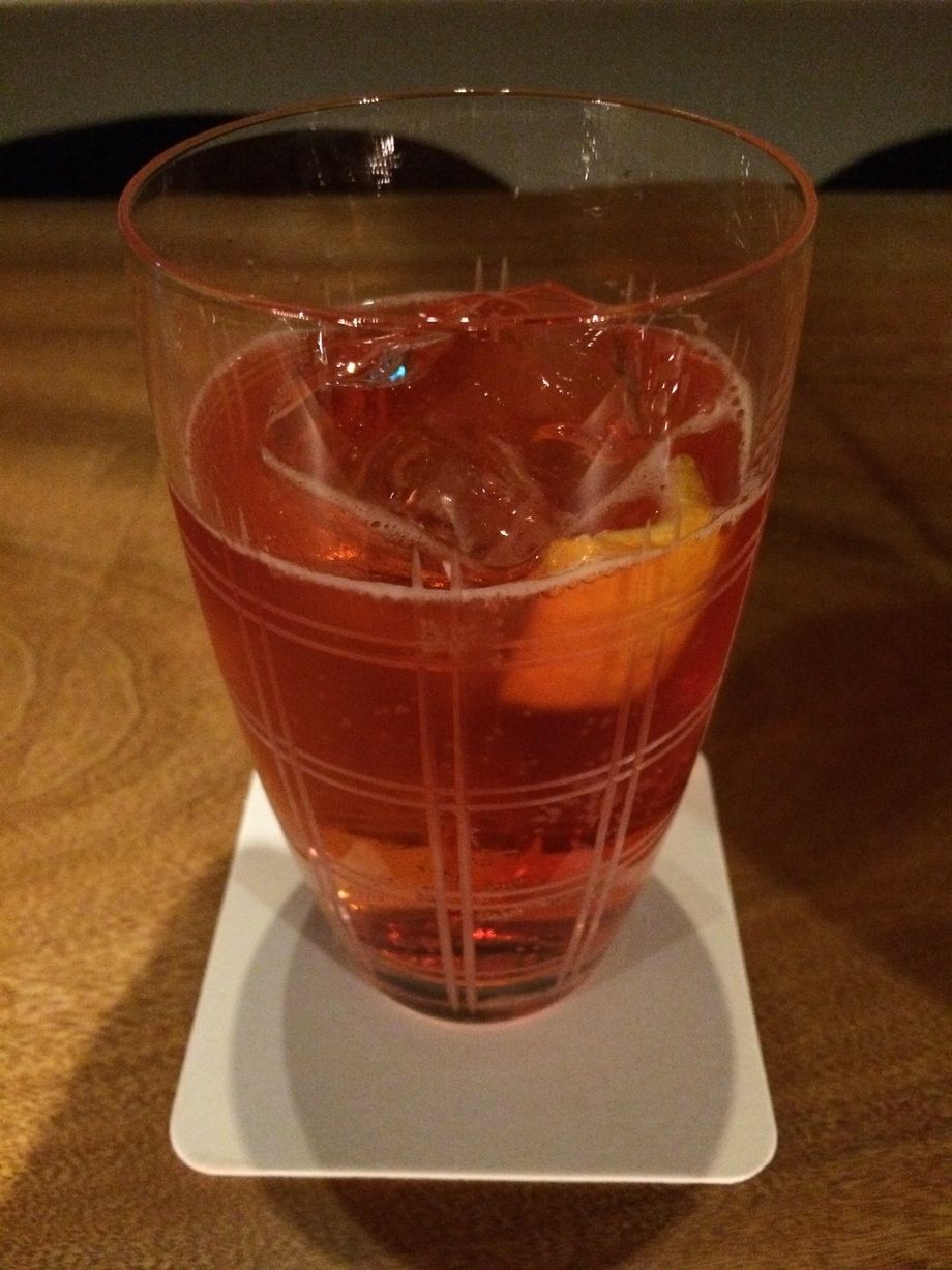 【リキュールベース】カンパリソーダ,カシスソーダetc...（850円）