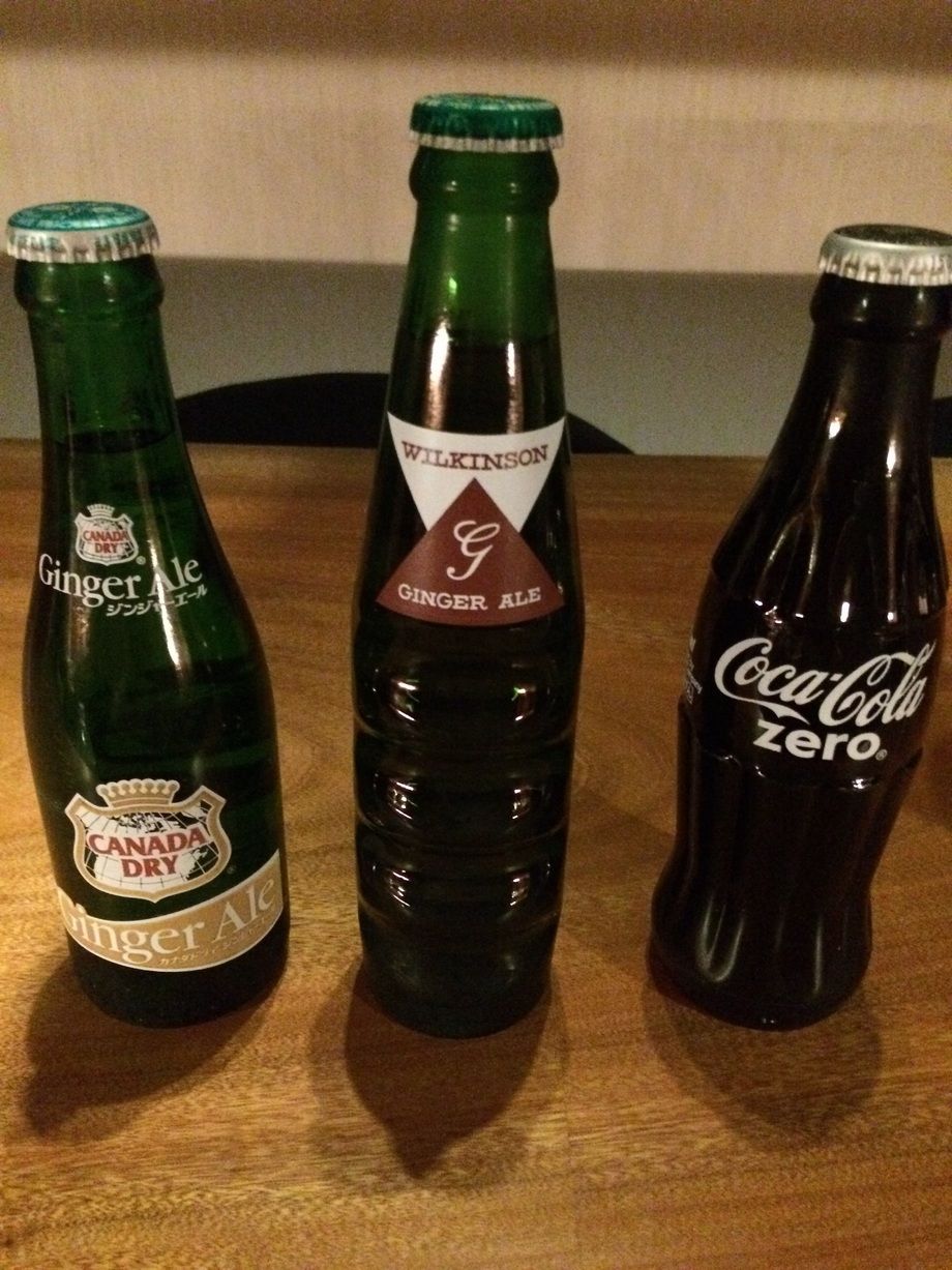 【ソフトドリンク】ミネラルウォーター,コーラ,ジンジャーエール,ペリエ,フレッシュジュースetc...（350円～）