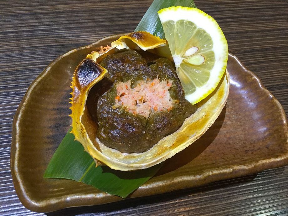 蟹味噌甲羅焼き（550円）
