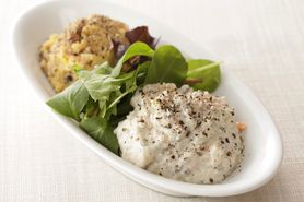 自慢の2種ポテトサラダ