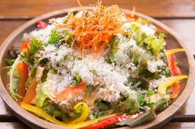 パルミジャーノたっぷりチーズのコブサラダ