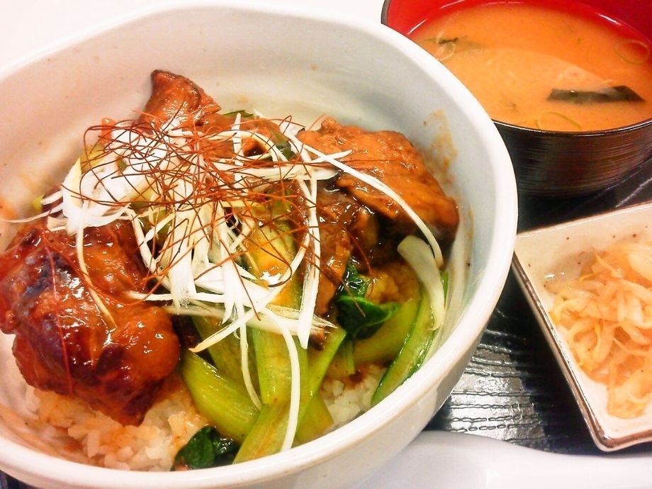 のんしゃらん丼（780）