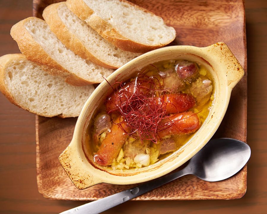 チョリソーと鳥なんこつのアヒージョ（￥６８０）