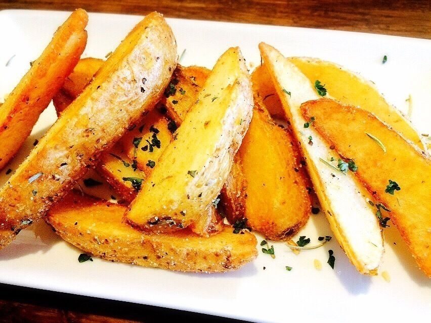 フライドポテト　ガーリック＆ハーブ（600）