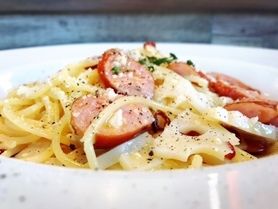 レンコンとソーセージのスパゲッティ