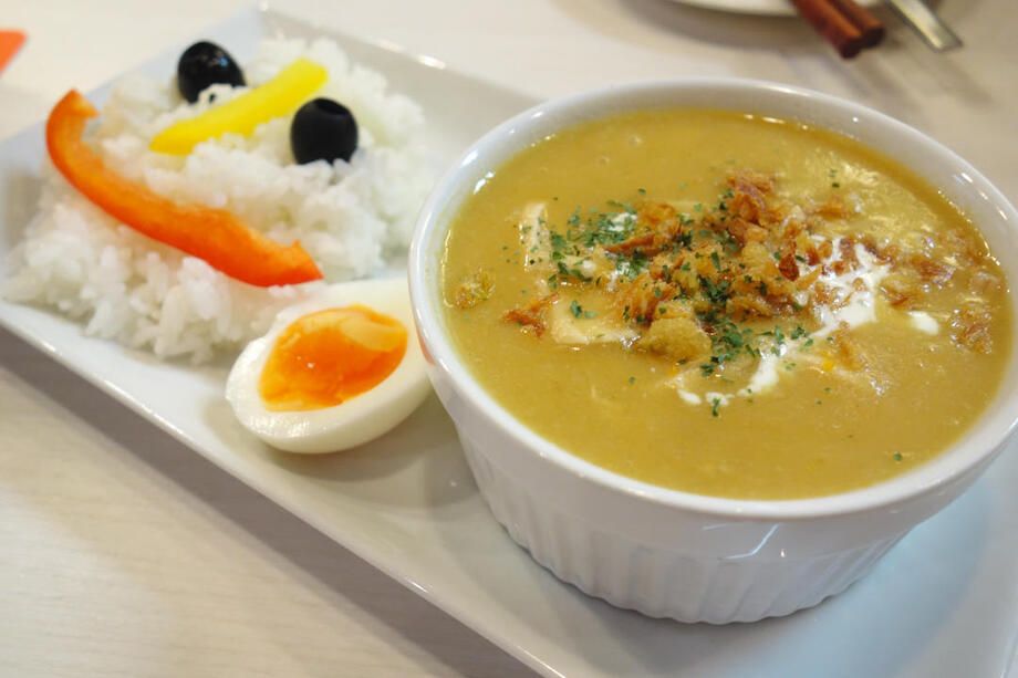 アヒ デ ガジーナ ＊日替わり（¥900）