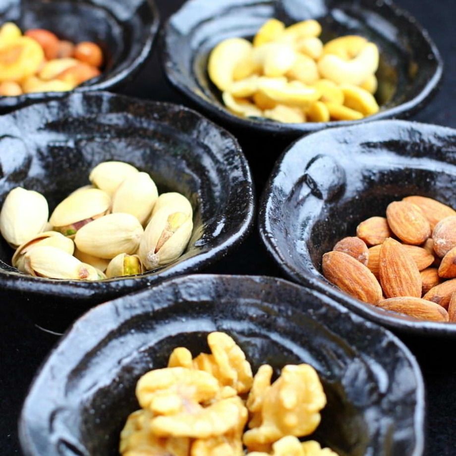 ナッツの燻製（300円（税別））