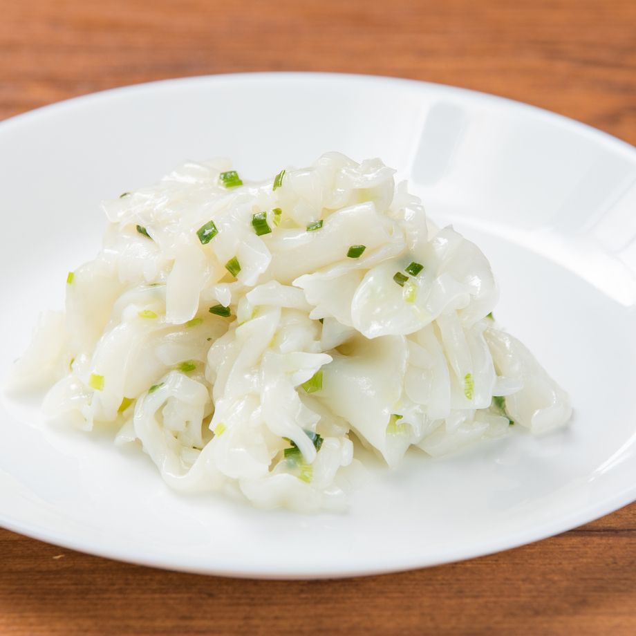 紋甲イカの葱ソース和え