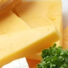 プロセスチーズの燻製（520円 （税抜））