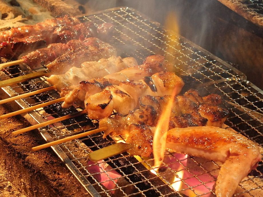 串焼き盛りあわせ「花道セット」　串焼き全９種類の豪華な一皿です！（1,480円）