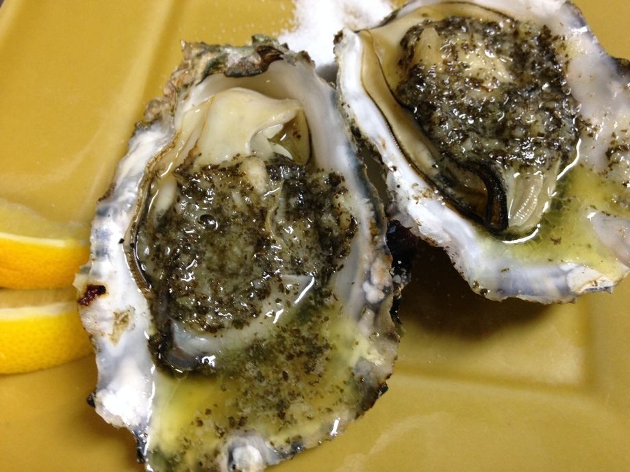 【産地直送】牡蠣のガーリックバター焼き　レモン添え（480円）