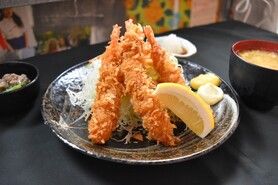 肉巻きエビフライ定食