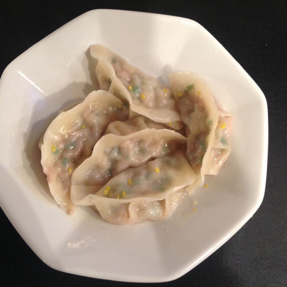 汁吹蒸焼餃子（400円）