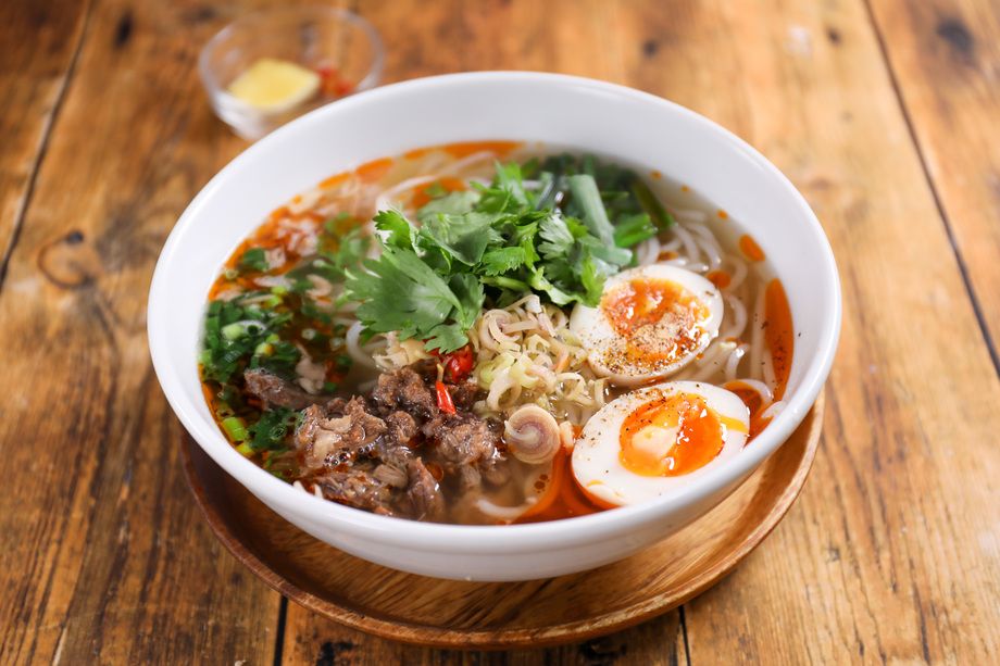 ブンボーフエ Bún bò Huế