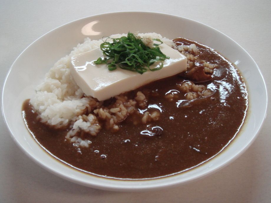 とうふカレー（700円）