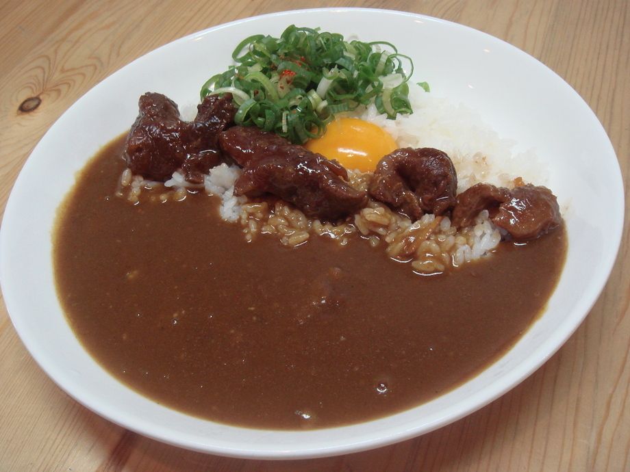 九条ネギと牛筋煮込みカレー（900円）