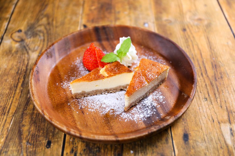 自家製  チーズケーキ　バスク風