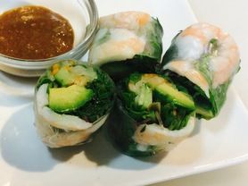 海老とアボカドの生春巻 Gỏi cuốn nhân tôm và bơ 