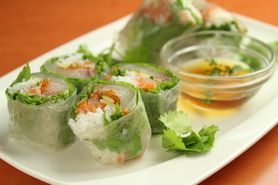 本日のお刺身ゴイクン Gỏi cuốn Sashimi của hôm nay