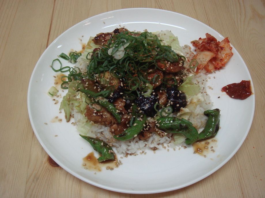 京野菜温玉カルビライス（850円）