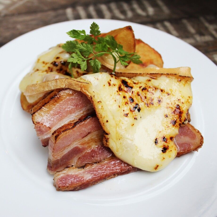 花畑牧場のラクレットチーズと熟成ベーコン＆じゃがいも（890）