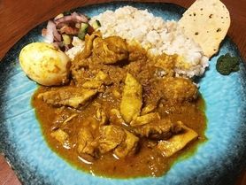 名物スパイスチキンカレー