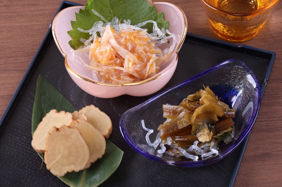 珍味３種盛り合わせ　（単品は４５０）　