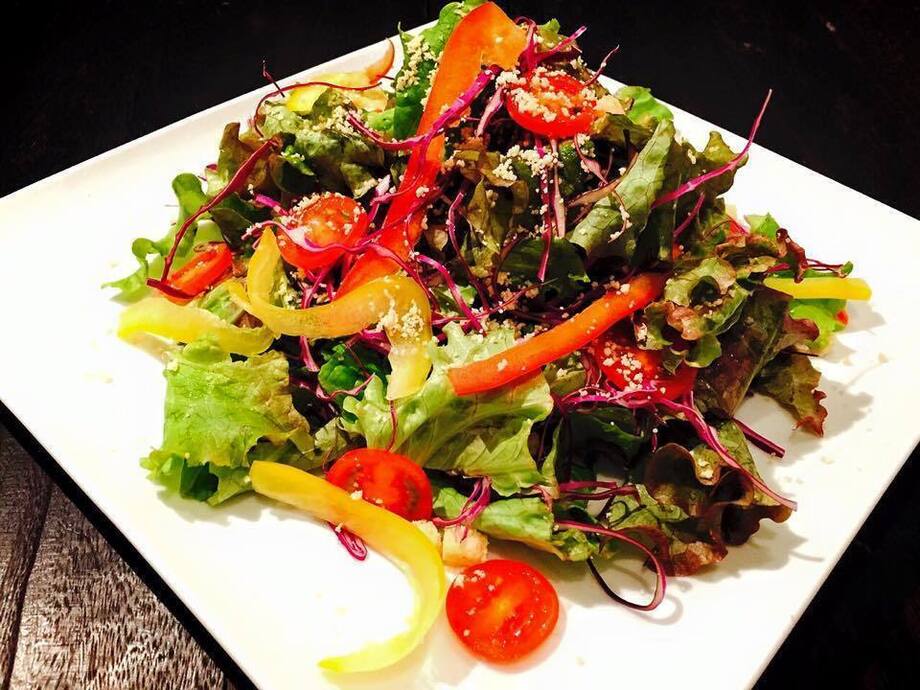 色彩野菜のグリーンサラダ（880円）