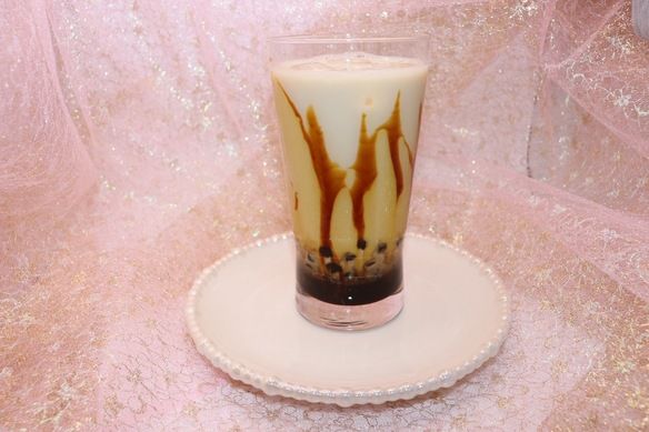 もちっと甘い、幸せの一口！黒糖タピオカ