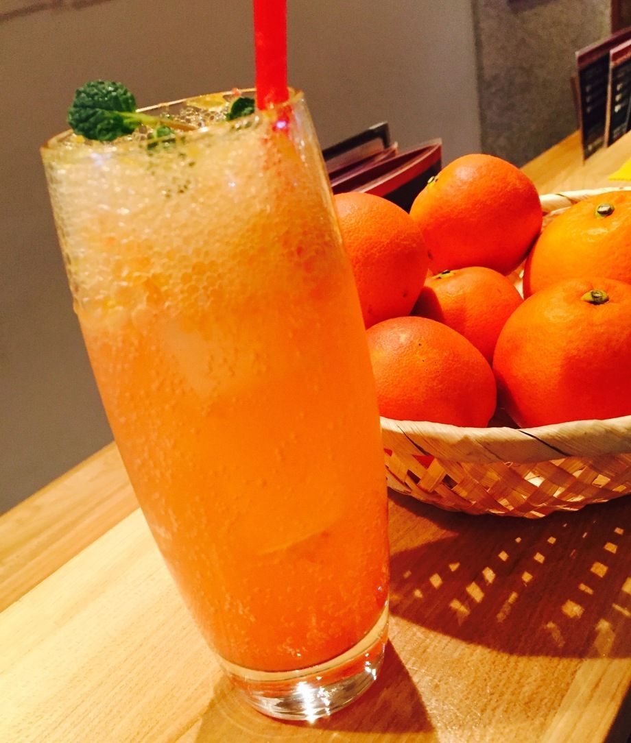 生搾りフルーツ スパークリングカクテル